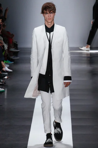 Look 1